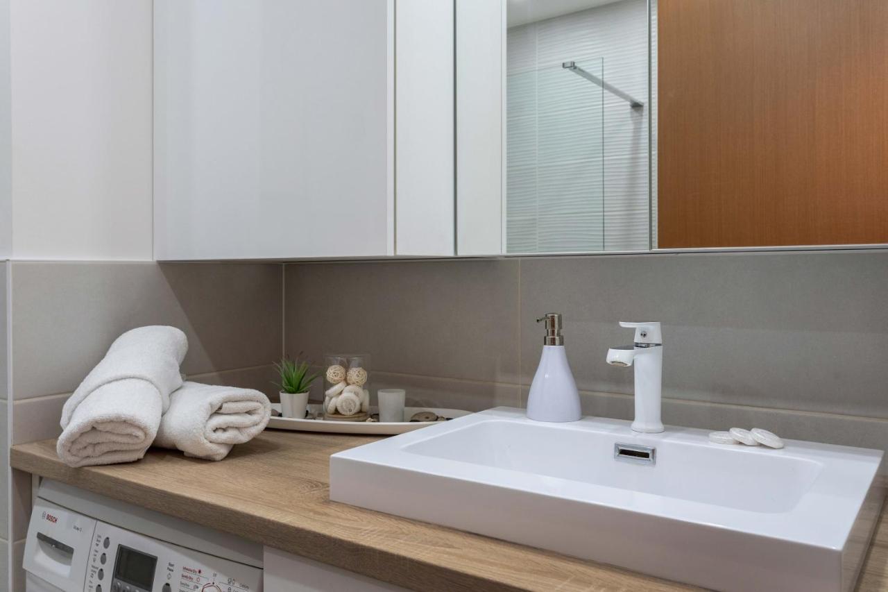 Spacious Apartment In Radnicka Business Zone - Free Parking Zagreb Exterior photo
